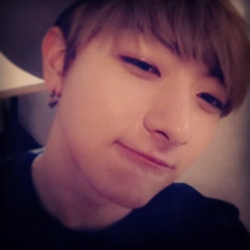 [3/6 #cclownfaker] Random boy in 94 line. | #05 @pjynfaker♥ | mention for follback :3