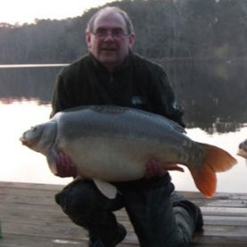 Loves family, carp angling, darts & Burnley F.C.