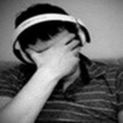 Занимаюсь веб-дизайном. Работаю фрилансером. Жду ваших заказов. Не маковод, к другим IT-меньшинствам не принадлежу.