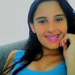 * Ei, sorria, pos a vida é uma só, e viva cada momento, cada segundo, cada dia*   seguem :) http://t.co/sSBtwQYRb0