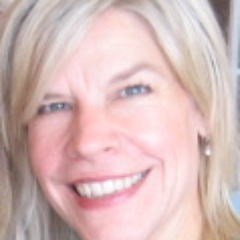 Mystic, Makeup Artist, Ceremony Guide, Artist, Goddess Guide, Traveler, Believer in Beauty & Possibility!