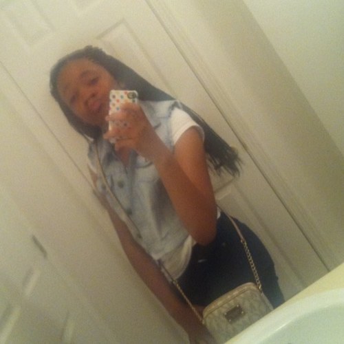Im pretty, but im not beautiful. I sin, but im not the devil. Im good but im not an angel. ~Mairlyn Monroe ❤❤❤