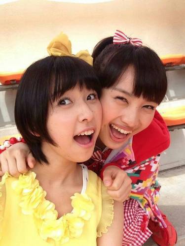 ももクロ大好きです！！特にしおりん好きすぎるｗｗかなこも好きでーす！！好きな歌はツヨクツヨクですｗｗ
