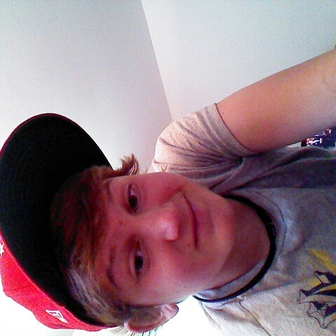 i follow back :)