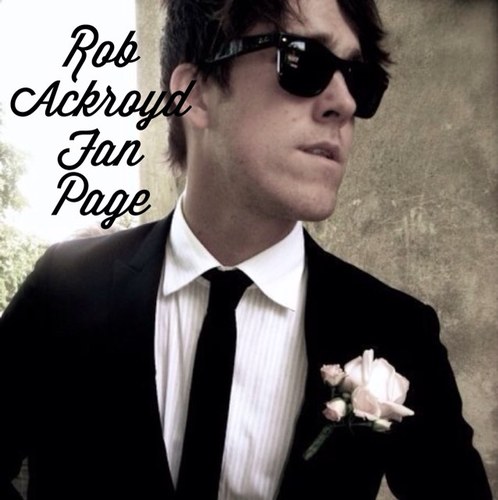 A fan page for the wonderful Rob Ackroyd of Florence + The Machine. (2 admins)