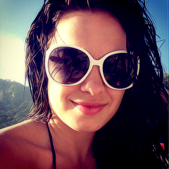 ´´ Eu vou gritar pra todo mundo ouvir,que o seu sorriso é o que me faz feliz... ´´ @Lua_Blanco ♥
