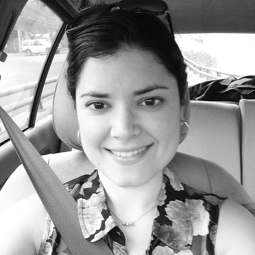 Venezolana. Soñadora. Disfruto del yoga. Mis frases celebres: ”El pensamiento es poderoso” y ”All good things are coming to me”.