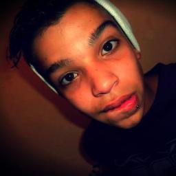 Hola Soy Emiliano Espindola Soy De Boca & Del Real Madrid Tengo 14 Años Y Trabajo Para Shafes .
Ask: http://t.co/4OymJ3ZXKK
Facebook: http://t.co/AHoNGBjxF3