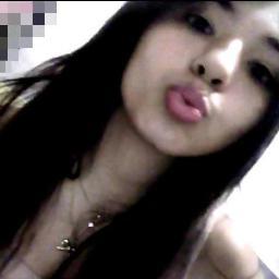 Preciso admitir,sou grossa,irônica,chata,as vezes insuportável,mais também sou uma amor de pessoa ! Só depende de você ;*