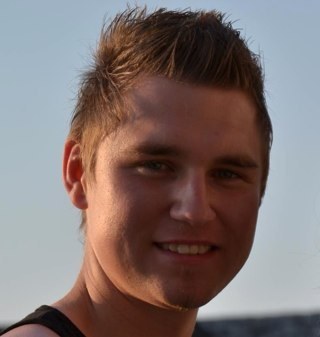 soo- Lets keep it simple? Follow me & ill follow back ;* I love sports, food, football and work.

Lingerhahn, Germany