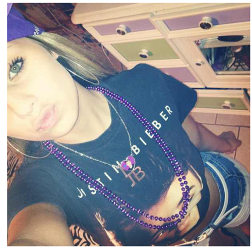 SophiaTheWhore's profile picture. Getting by And Getting High✌ tho ;))