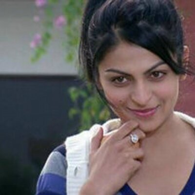 Neeru Bajwa (@imNeeruBajwa) / Twitter