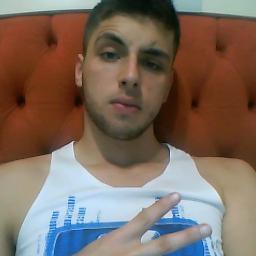 sou mais feio pessoalmente !