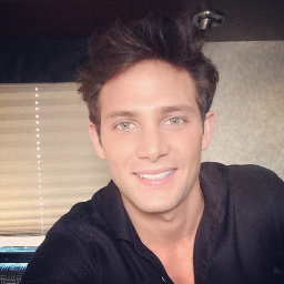 Un twitter account dedicado a @gabrielcoronel, pues que recibe amor desde Macedonia | El hermosisimo Gabo me dio follow en 11.07.2013 | #coronelita ∞ ☯