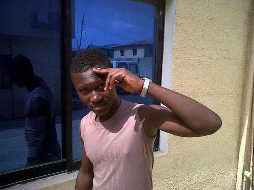 Am a hip pop rapa so ma lit luking for a help pls u can help me whit dic number call me 08094987774