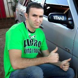 Simples e Sincero. humildade e simpatia é meu Forte.