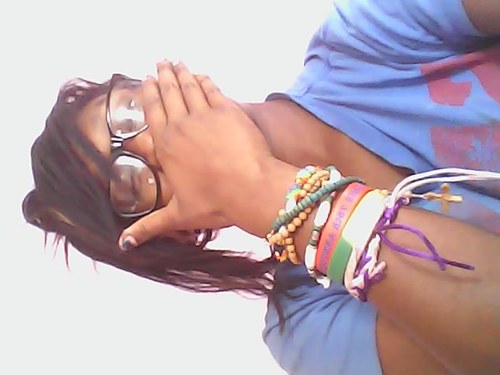 Love Me or hate me Both are in my favour!! If yhu love me ill alwys be in yhur Heart but if yhu hate ill always be in yhur mind :)