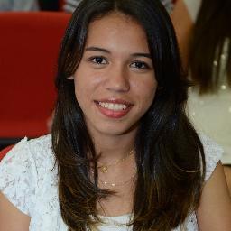 18, Paraibana, ariana e apaixonada por brócolis.