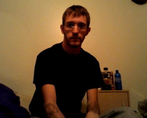 I am a gamer that is 20 years old with a ton skills in racing and shooting games