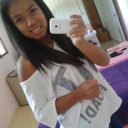 Eu amo essa nega, e sempre que ela precisar de mim eu vou estar ao seu dispor. Eu irrito ela, ela briga cmg, mas eu amo ela e ela me ama s2 p. @Laineee_