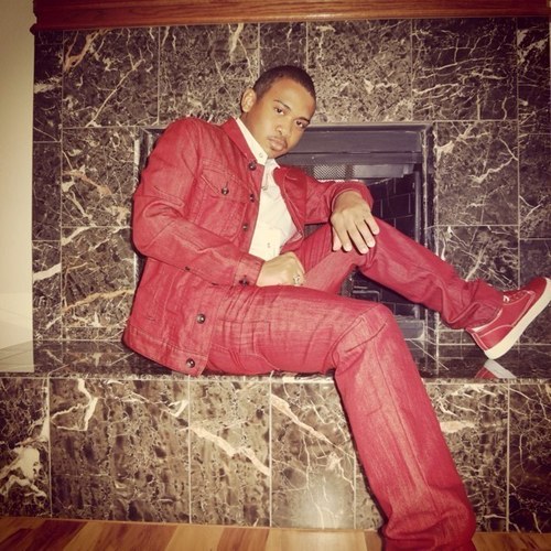 Apple Freak. #Beyhive member. cyber comedian. free spirit. #ClassOf11 #TeamScorpio