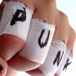 AntipatheticFan's profile picture. Genio, desadaptado, millonario, filantropo, antisocial, rebelde, grosero, playboy, punk....