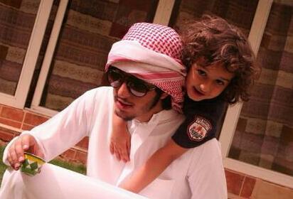 بسم الله الرحمن الرحيم // قل هو الله أحد* الله الصمد* لم يلد ولم يولد* ولم يكن له كفوا أحد .                                                               jaedh