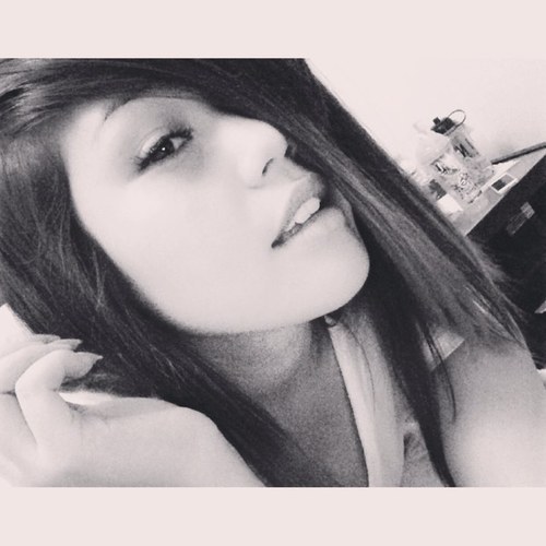 Just some bi-polar ass chick tweeting my thoughts about this thing called life ~