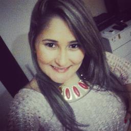Aprendi a afastar de mim, tudo que me faz mal, meu coração chama isso de egoísmo mas minha razão chama isso de amor próprio.