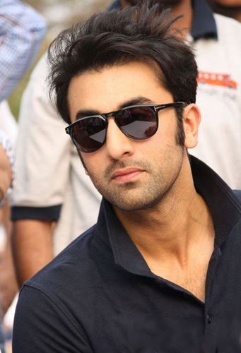 i m a very cool man.. i like too go in toors..and like too meet new friends....