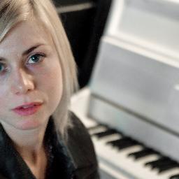StephanieBold2 Profile Picture