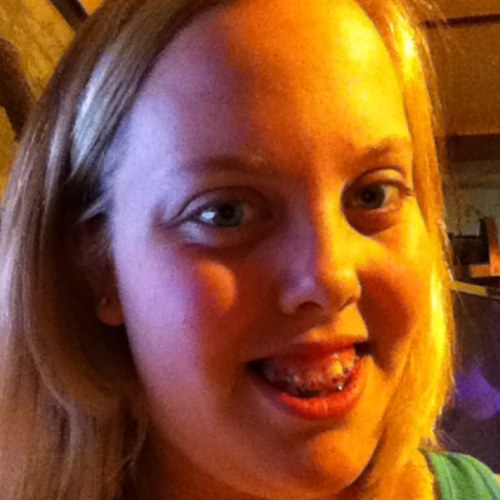I am blonde and love to be crazy. I am going to pastry school and hoping to work for some celeb in my future. 3