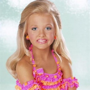 ¿Quieres ver bellezas humanas? Siguenos y veras.