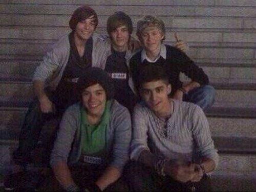 Well my dears...I STILL HAVE MY ACCOUNT AHHH!!! :)