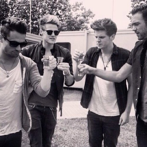 Just another Lawson fan. Not exactly new to twitter but had to make another account. Follow- I follow back. S/O please?