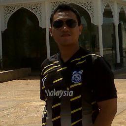 I'm Naqib and yeah, I'm enjoying my life now :) Join me on Facebook: http://t.co/leFUyxNNlc