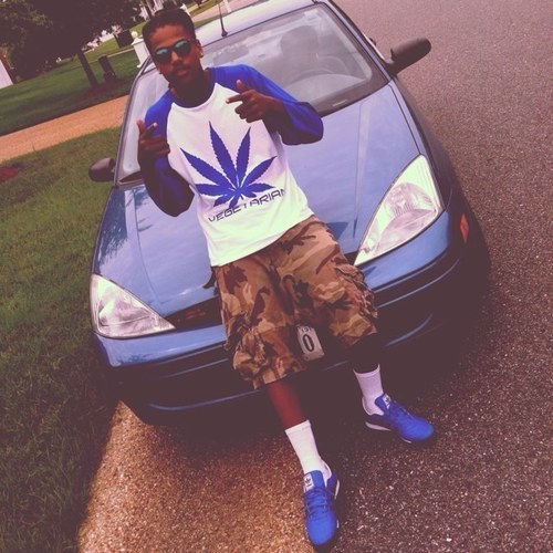 pussy-money-weed..Death is not the greatest lost in life. The greatest lost is what dies while still alive.-2pac