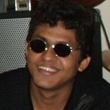 Amo música e artes em geral.