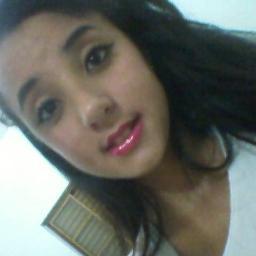 Eu que vivo com α cαbeçα nα luα, com músicα no ouvido e corαção nα bocα :)
eu sou meninα e mulher, eu sei muito bem o que quero Eu sou Lýne Twittando 4ever!