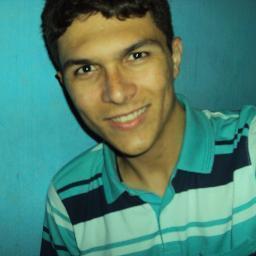 Tenho 24 anos, faço parte da Renovação Carismática Católica de minha cidade (minha família de coração), Formado em Geografia/UFRN, Professor de Libras, etc...