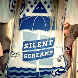 nichtgutgenuch's profile picture. lying nacked on the floor♥