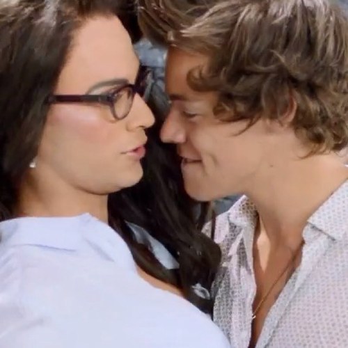 0/5 I SHIP HERONICA BUT LARRY FEELS ARE STILL THERE