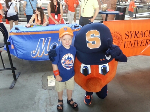 Born and raised in Niagara Falls..Lemoyne Grad....HR Manager at Centro....Fan of SU sports, Buffalo Sabres, Steelers, Sixers and yes I will admit NY Mets
