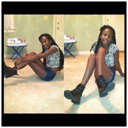 @blacchyna_mia  . . . $$$$$ i love blacc chyna ,true religon,family,friends,seafood ,lipstick, takeing pictures,shopping,spending,laughing,GOD, danceing etc...