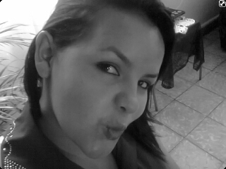 linda., amable , social ,cariñosa