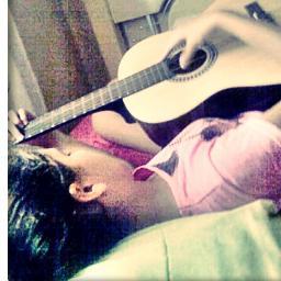, , ~  De valor aos momentos ,, e não as lembranças , , por que o passado nunca volta ;D