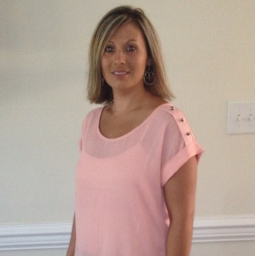 amydavis0505's profile picture. Mother of 3 Beautiful Children/Love the Beach/Shopping/Being Pampered!!