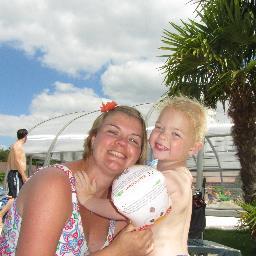 mama van sem en koen, getrouwd met @ouwehafr, vriendin, Landstede Kinderopvang, shoppen, sauna, wijntjes, lekker eten...