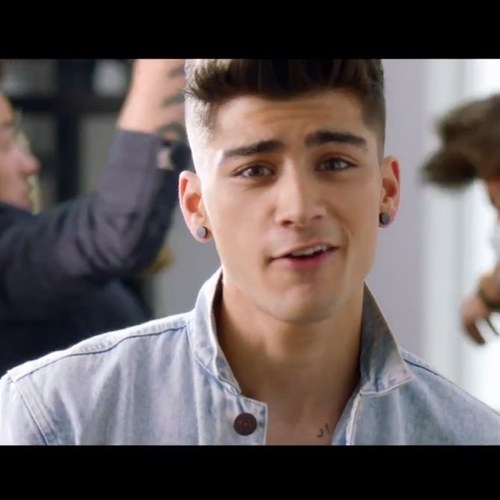 3 years of perfection-Asdfghjki-Im dedicated to 5 gorg guys.Zayn is my love.Just.I JUST CANT.I❤those boys who started on the stairs&changed my life to fangirl!