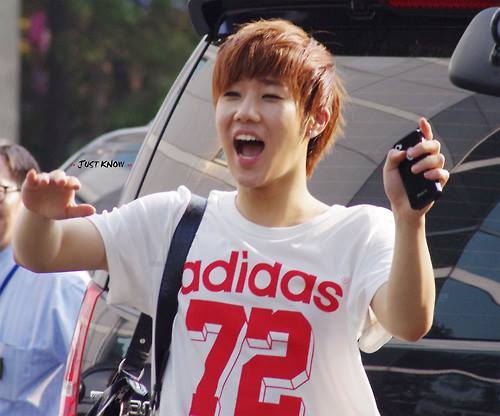 รอยยิ้มของผู้ชายในดิสคือรางวัลของอินสปิริทคนนี้^^ @kyuzizi คือดวงใจ #인피니트 คือหัวใจ